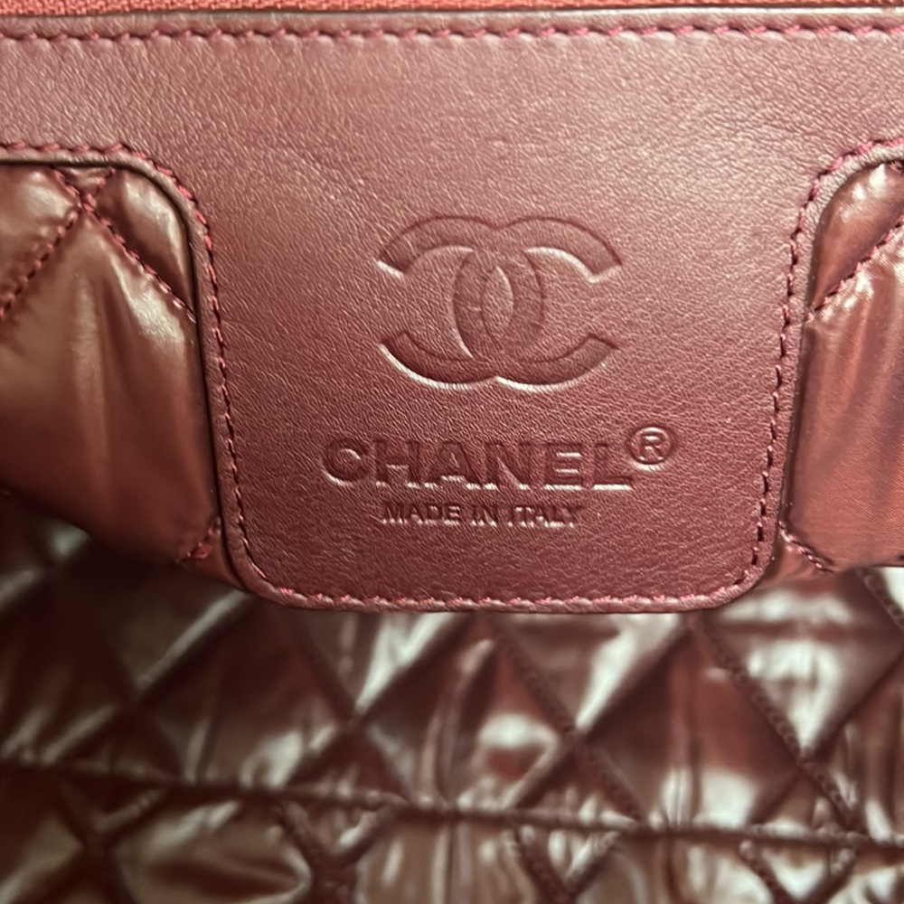 CHANEL, Cocoon Puffer Weekend Tote - Picture 5 of 7